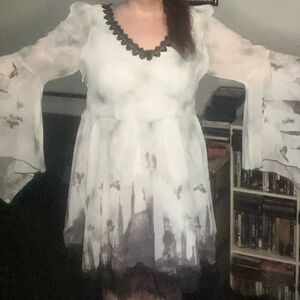 SHEIN white sleeved dress 1x